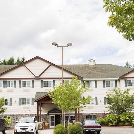 Fairbridge Inn & Suites 듀폰 외부 사진